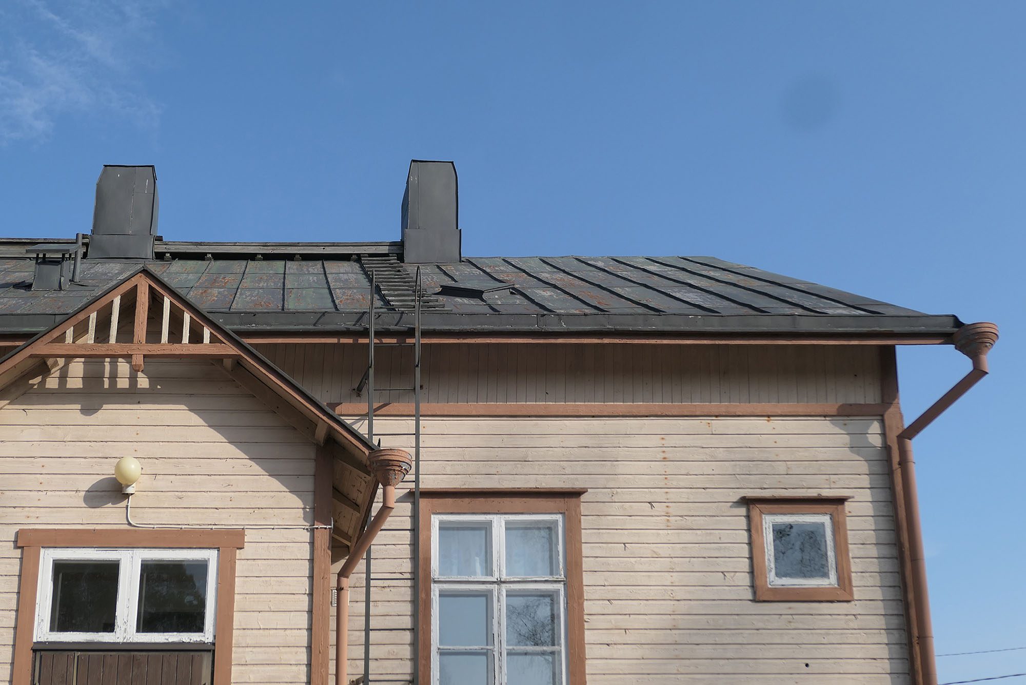 Taloa pitää tarkkailla ja huoltaa